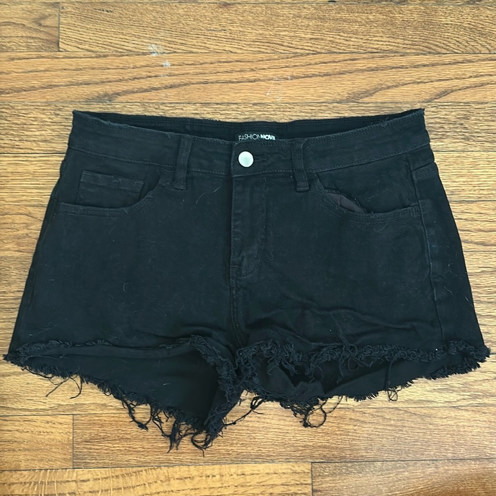 Fashion Nova black Jean shorts